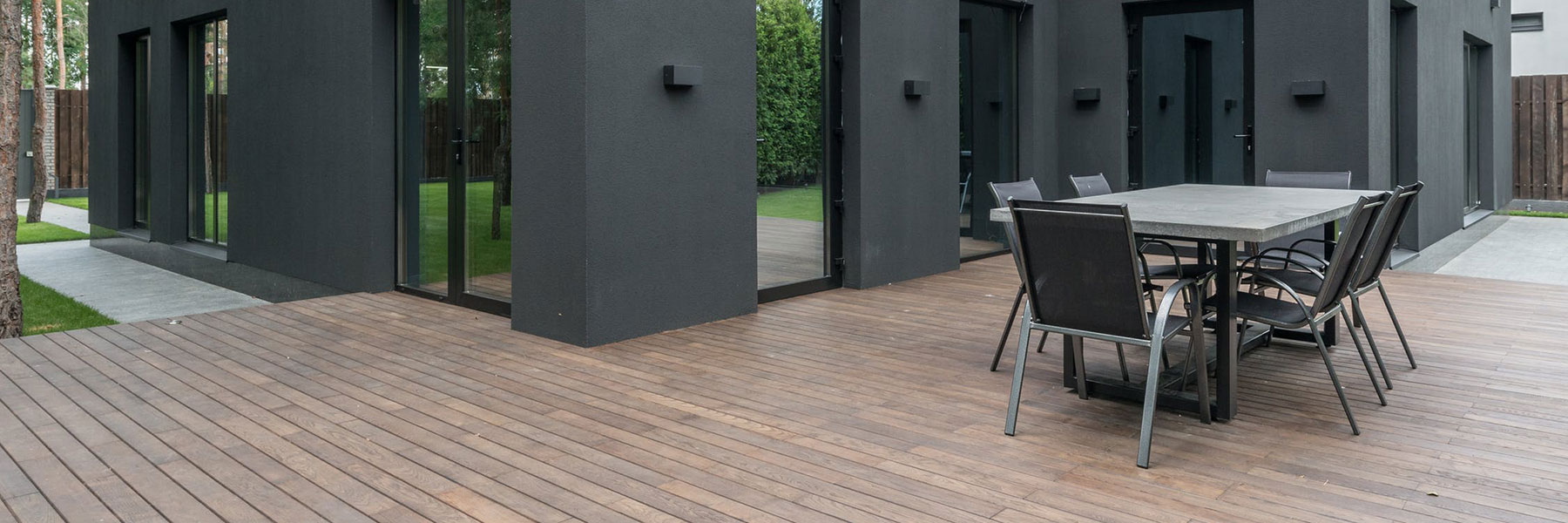 Choosing Best Decking Material for Your Climate: Expert Tips and Recommendations